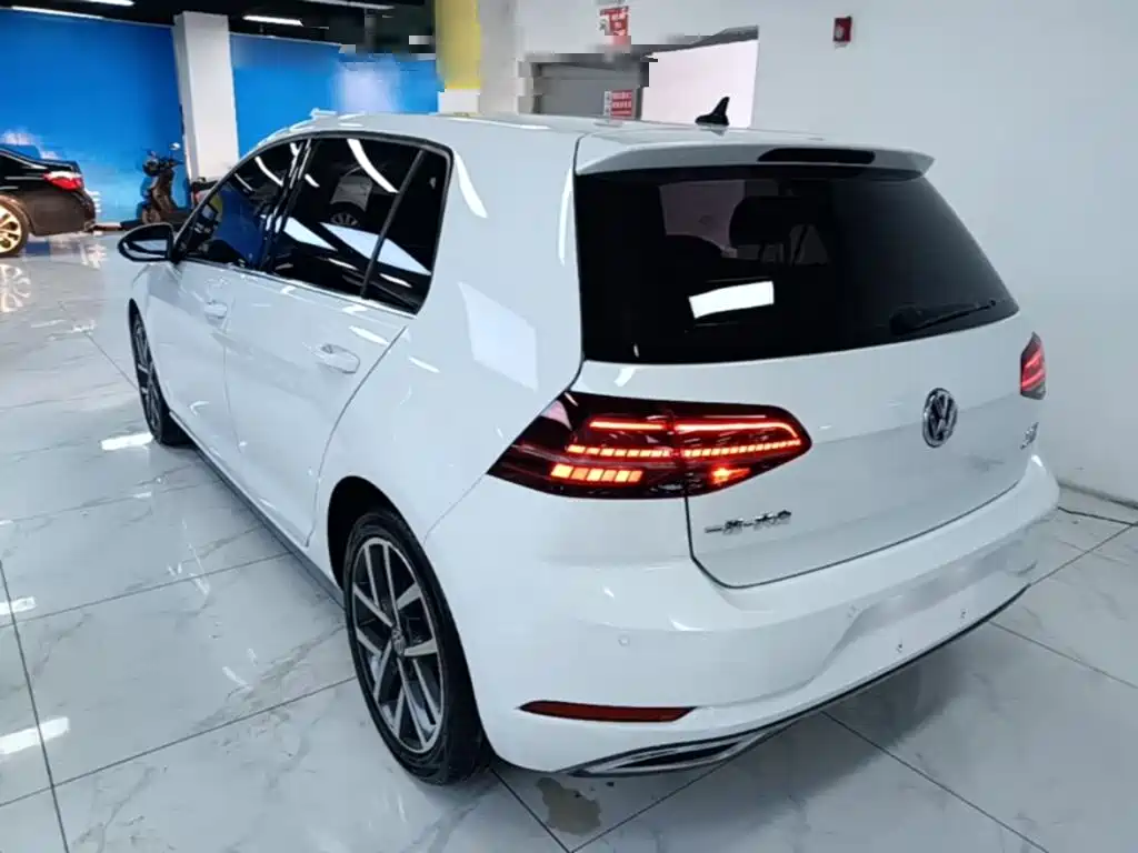 Volkswagen Golf 2020