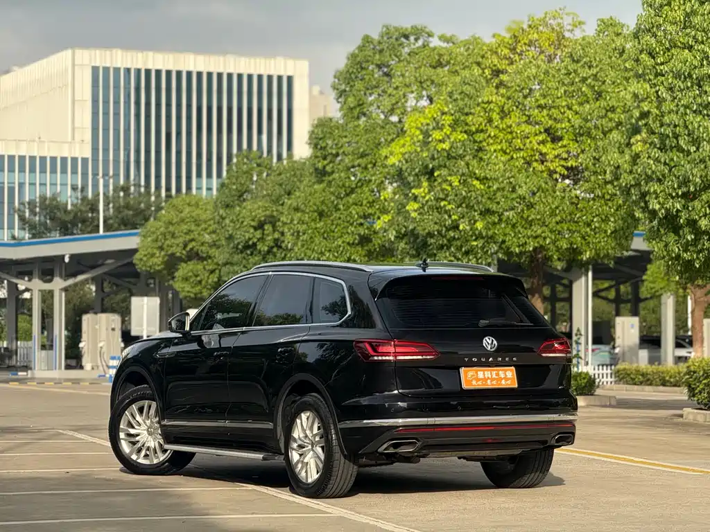 Volkswagen Touareg 2020 — фото 13