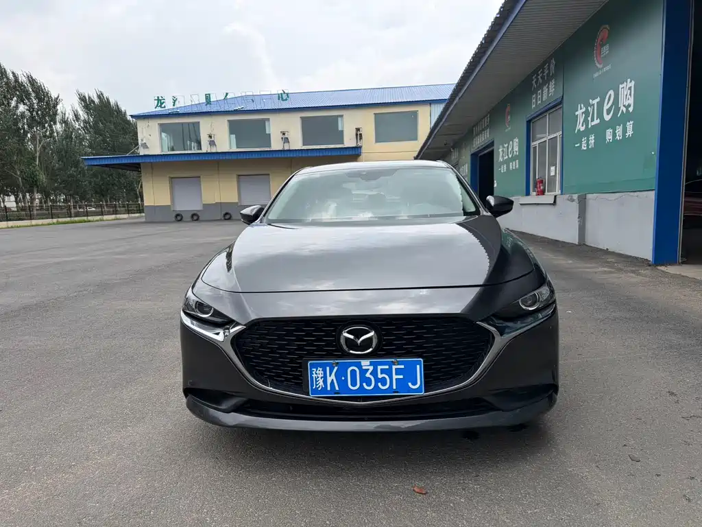 Mazda 3 Axela 2021