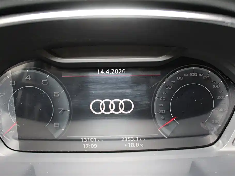 Audi Q3 2023 — фото 11