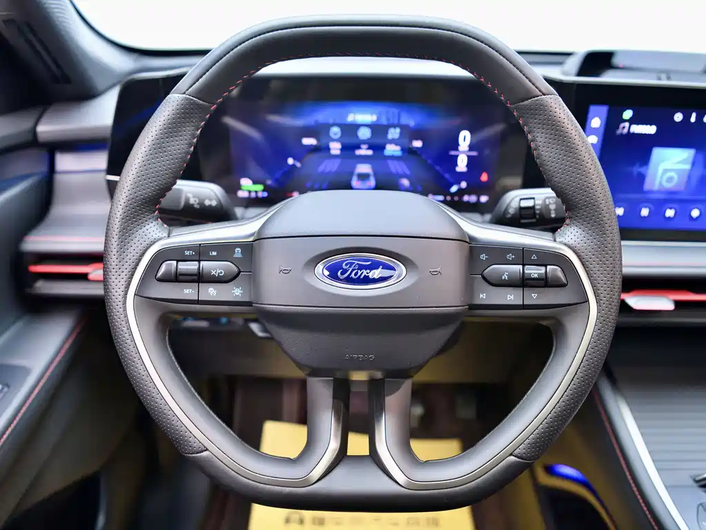 Ford Edge 2023 — фото 7
