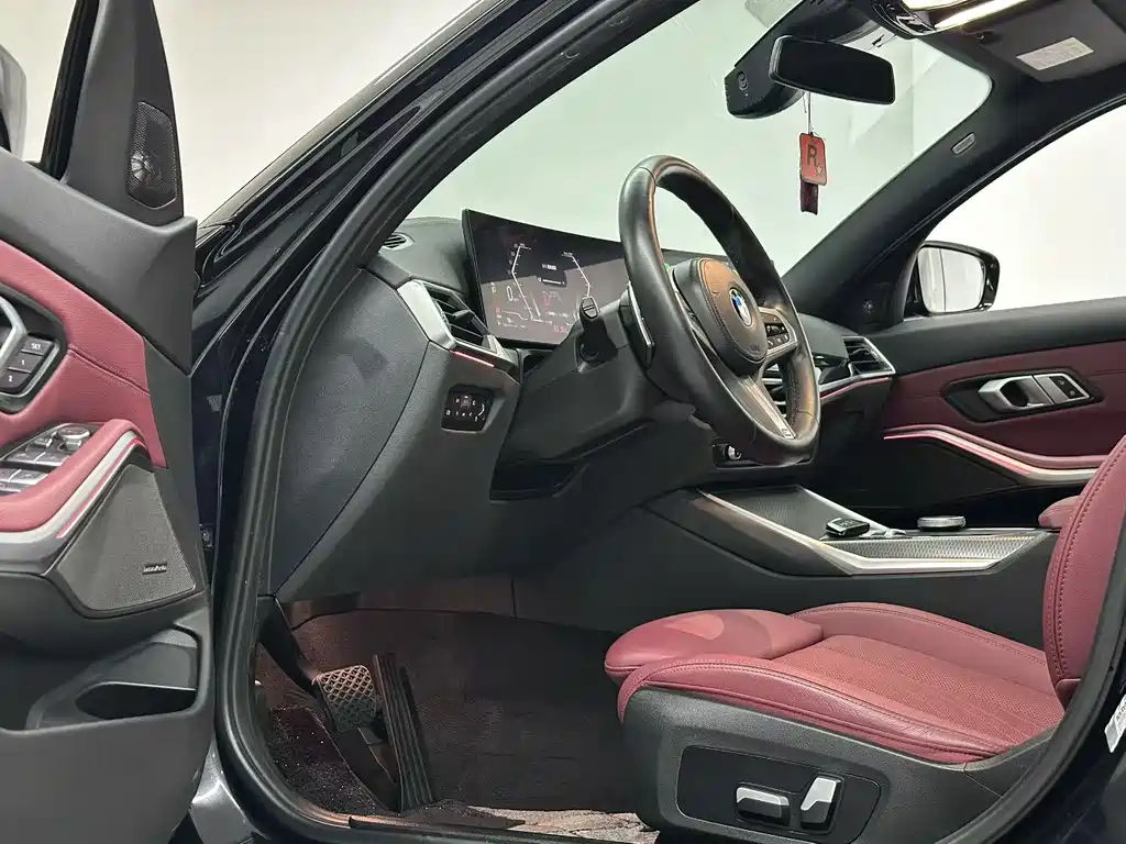 BMW 3 Series 2023