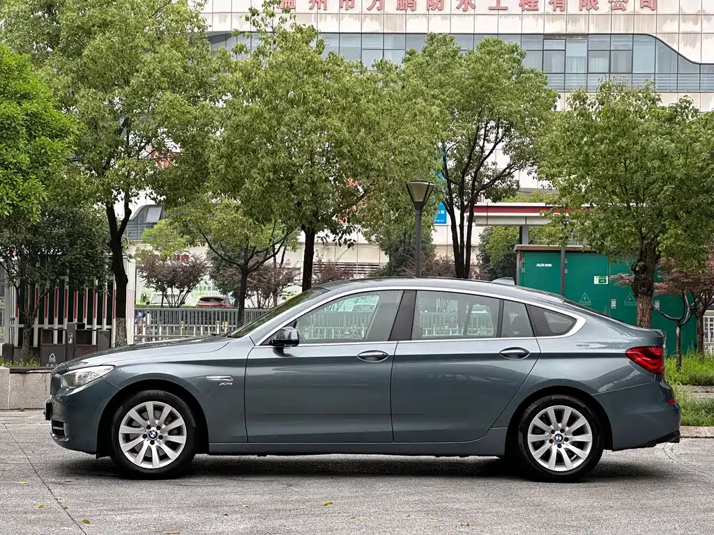 BMW 5 Series GT 2012 — фото 4