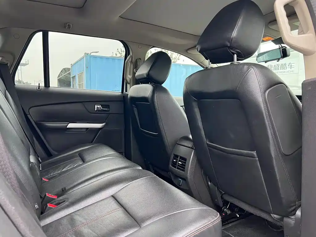 Ford Edge 2015 — фото 15