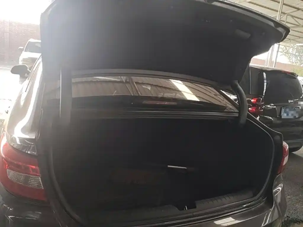 Hyundai Sonata 2015 — фото 24
