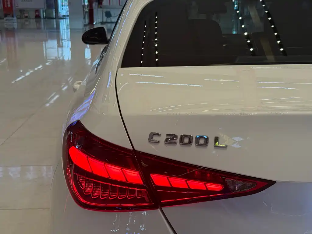 Mercedes-Benz C-Class 2022