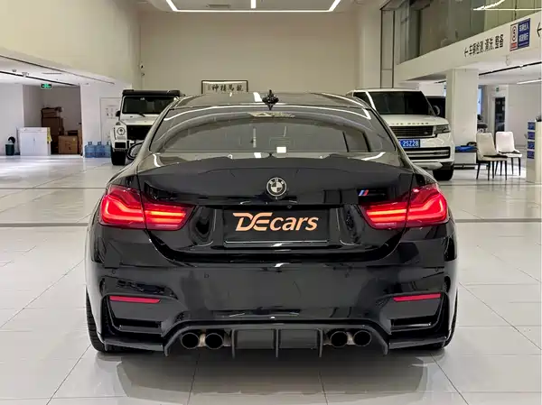 BMW M4 2019