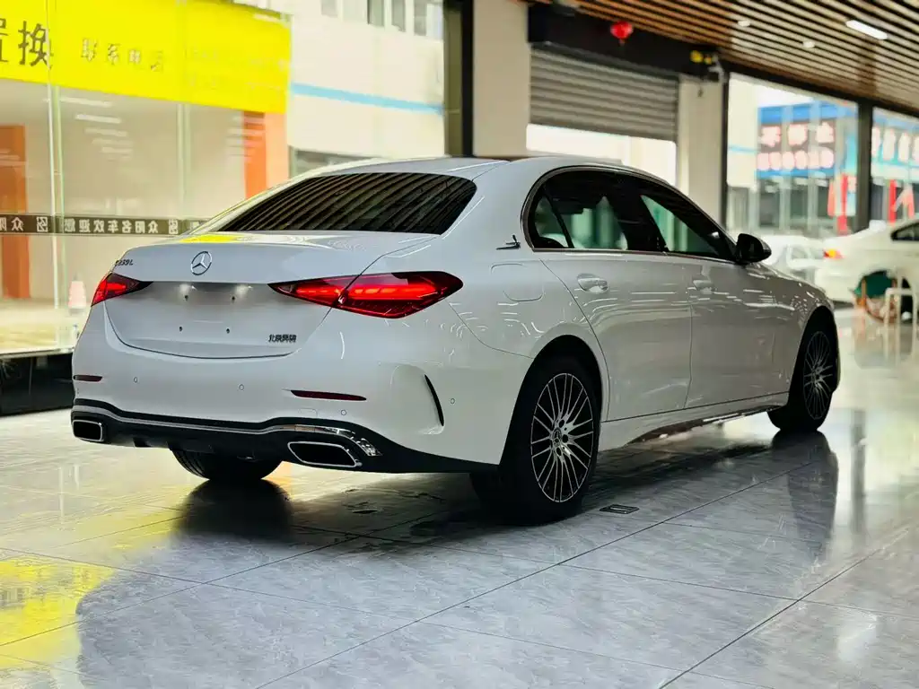 Mercedes-Benz C-Class 2025 — фото 14