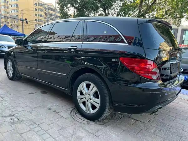 Mercedes-Benz R-Class 2010