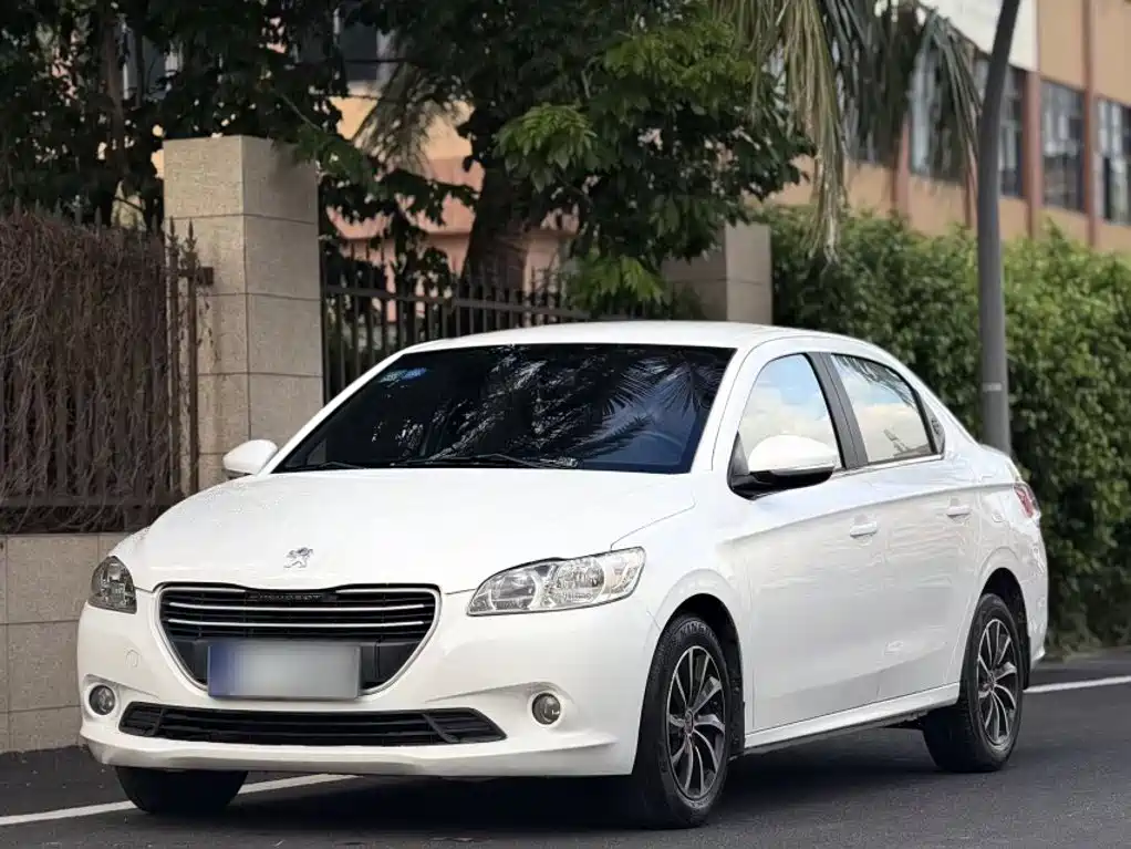 Peugeot 301 2015 — фото 2
