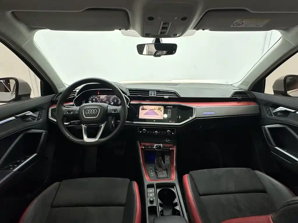 Audi Q3 2022 — фото 10