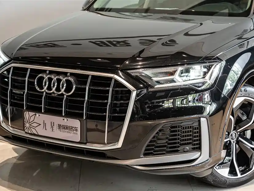 Audi Q7 2023 — фото 20