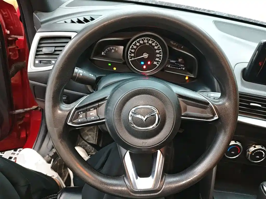 Mazda CX-4 2019 — фото 7