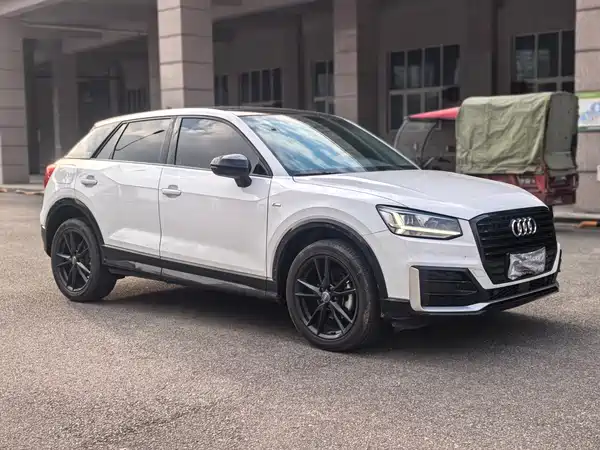 Audi Q2L 2021