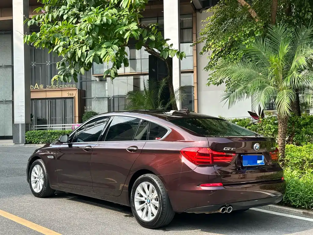 BMW 5 Series GT 2015