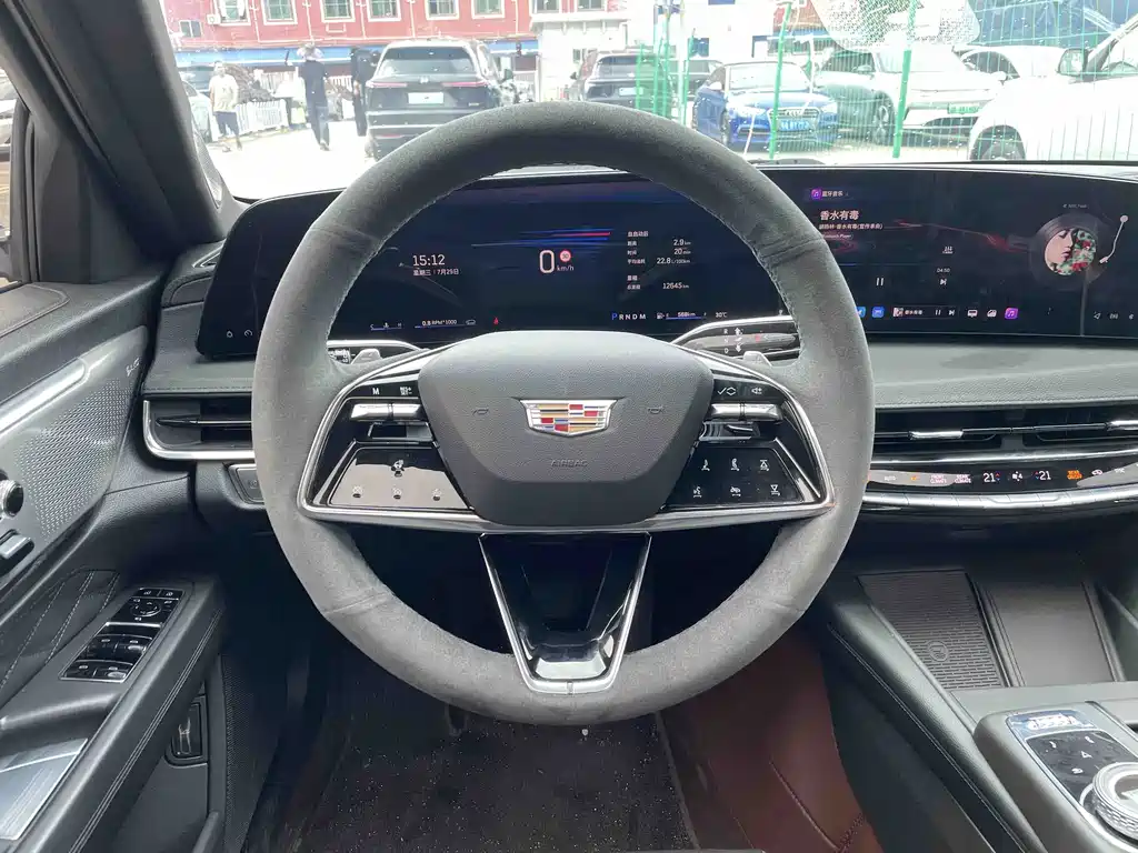 Cadillac CT6 2024 — фото 12