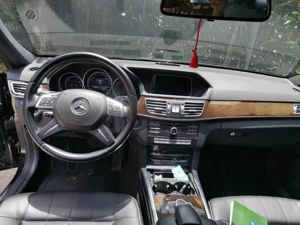 Mercedes-Benz E-Class 2015 — фото 13