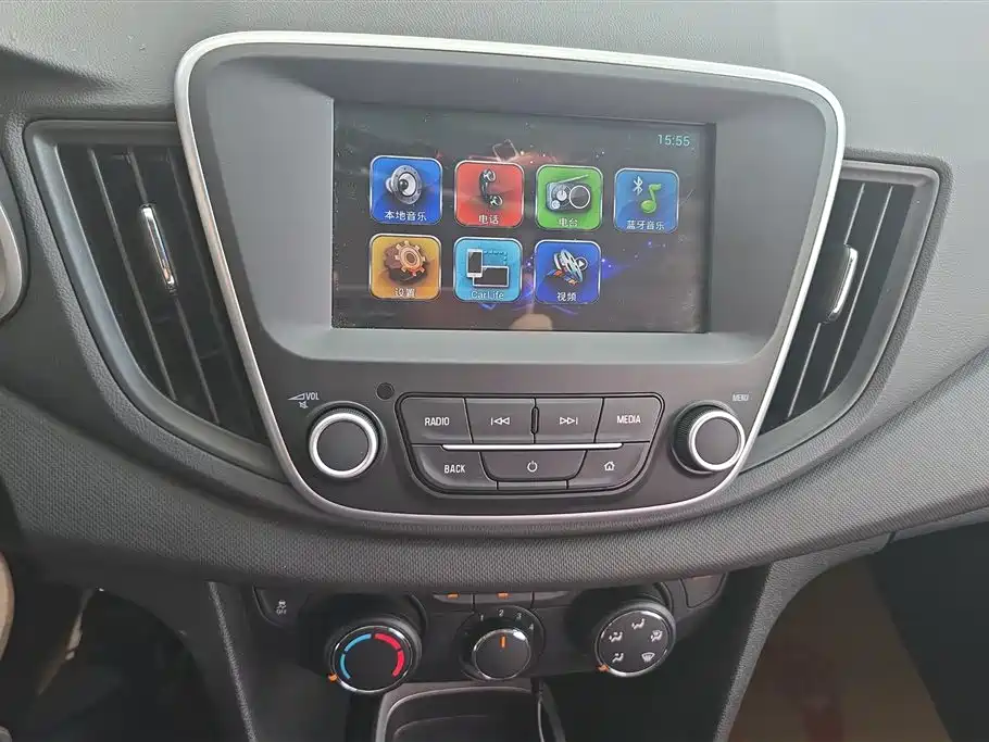 Chevrolet Cavalier 2016 — фото 13