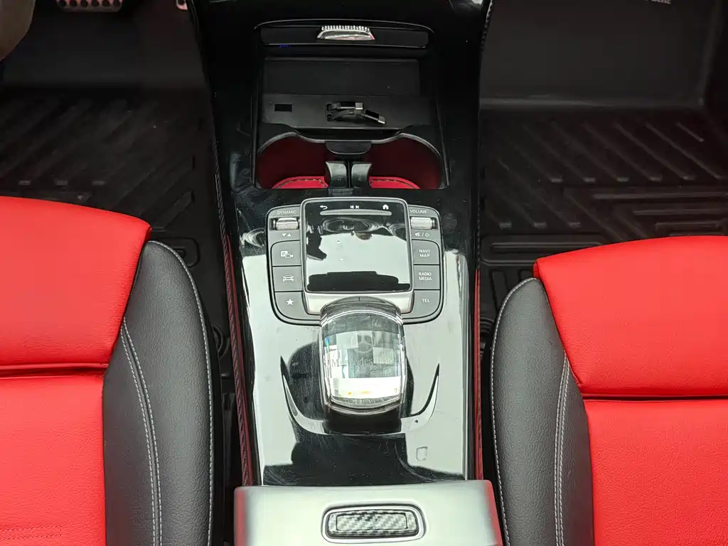Mercedes-Benz A-Class AMG 2024 — фото 12