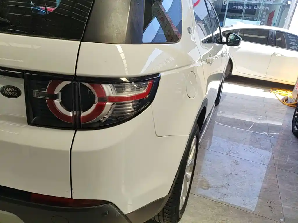Land Rover Discovery Sport 2016 — фото 8