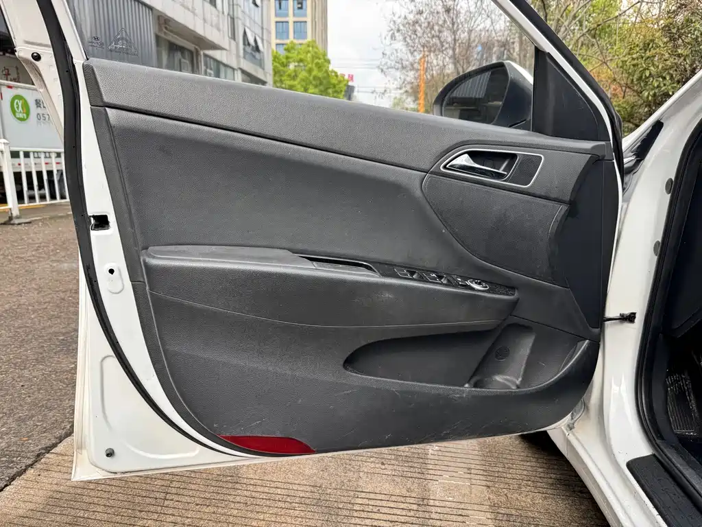 Hyundai Mistra 2015 — фото 7