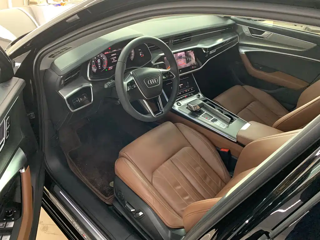Audi A6L 2023 — фото 10