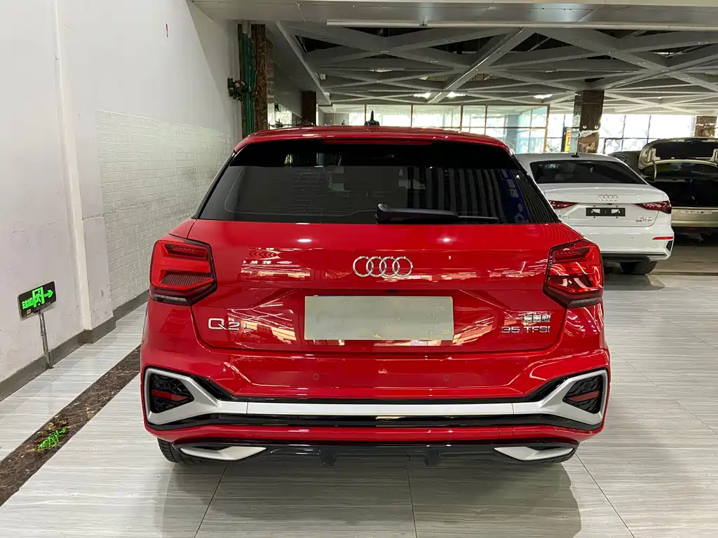 Audi Q2L 2022
