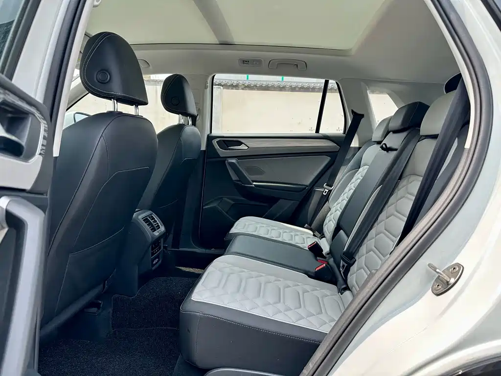 Volkswagen Tayron 2023