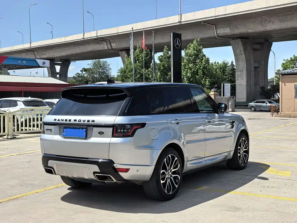 Land Rover Sport 2022 — фото 4