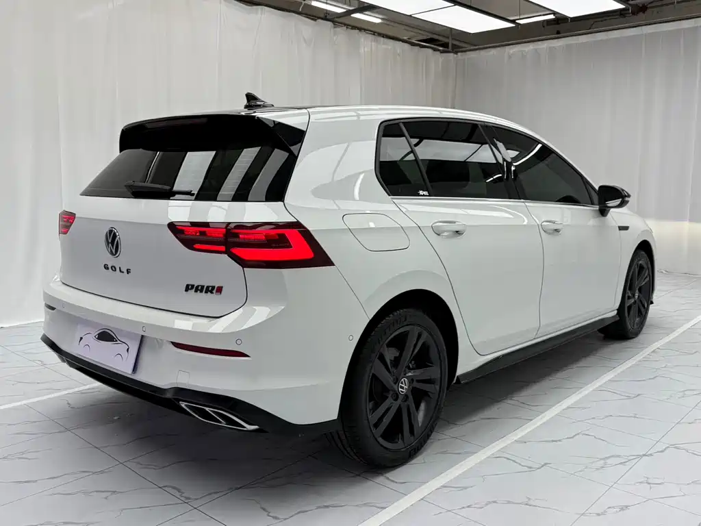 Volkswagen Golf 2022