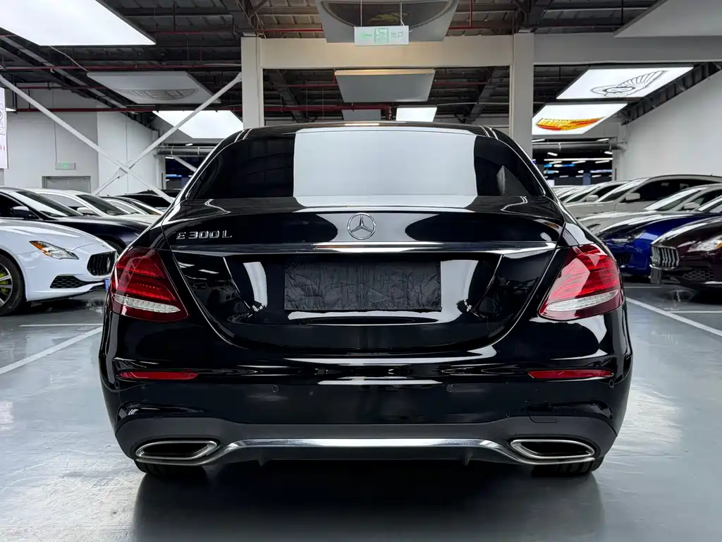 Mercedes-Benz E-Class 2020 — фото 17