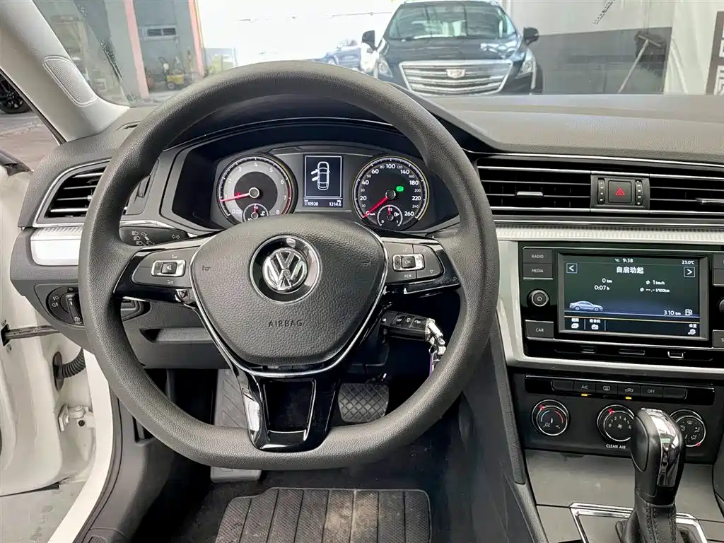 Volkswagen Lamando 2019 — фото 12