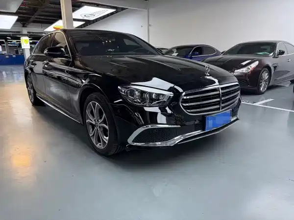 Mercedes-Benz E-Class 2023