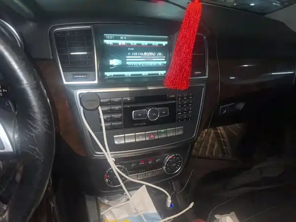 Mercedes-Benz M-Class 2014
