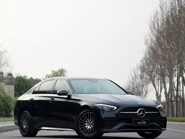 Mercedes-Benz C-Class 2024