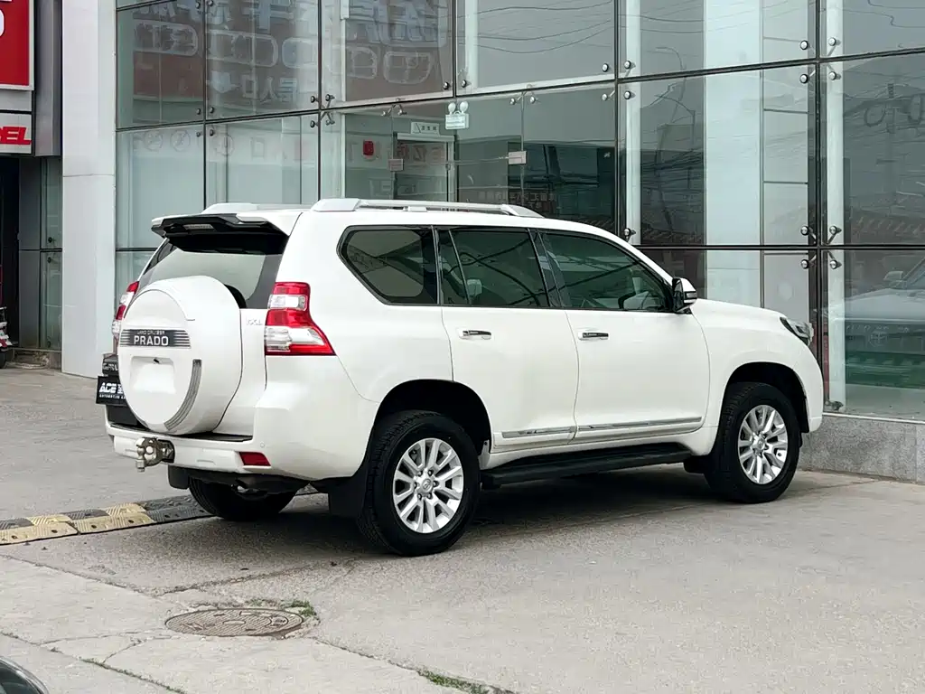 Toyota Prado 2018 — фото 4