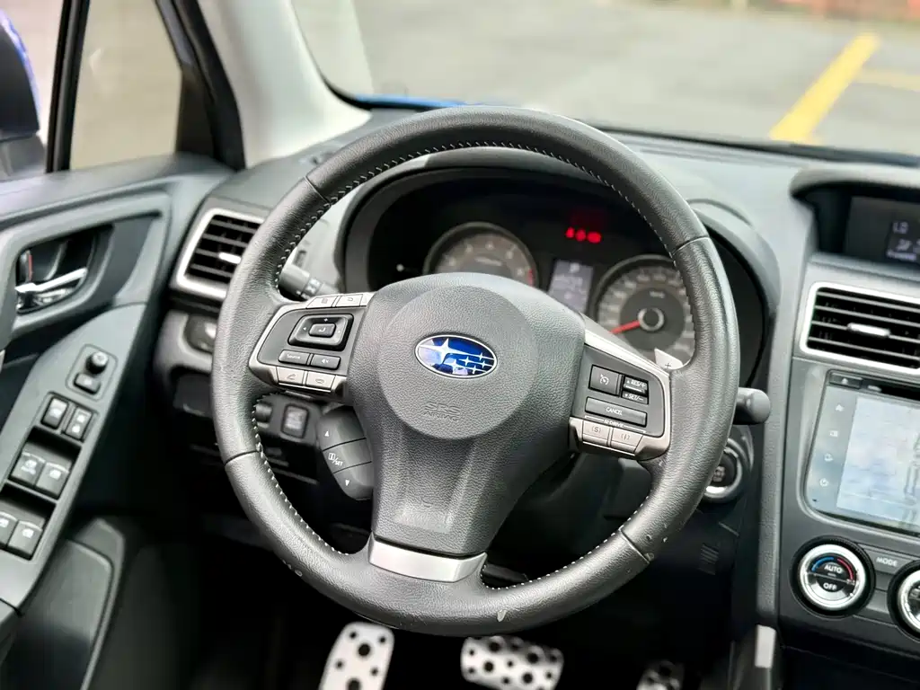 Subaru Forester 2015 — фото 18