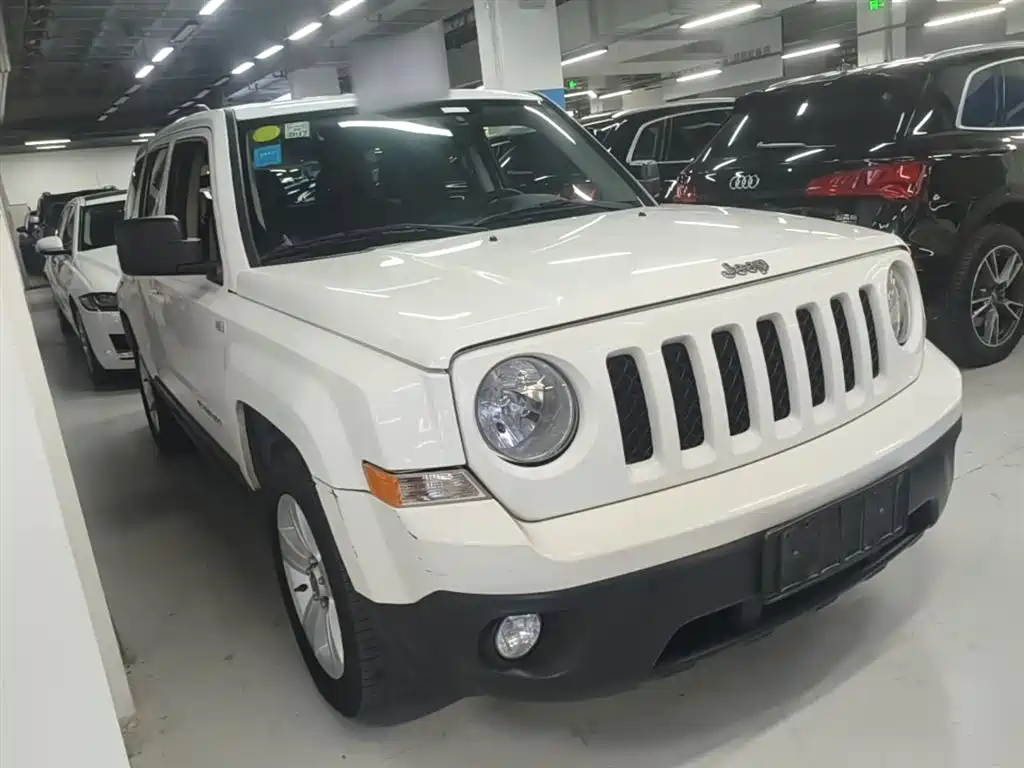 Jeep Patriot 2015 — фото 4
