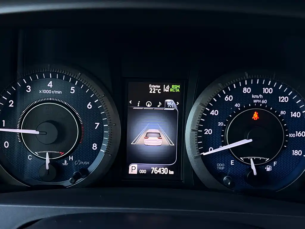 Toyota Sienna 2019 — фото 26