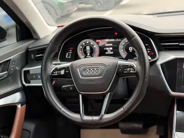Audi A6L 2021