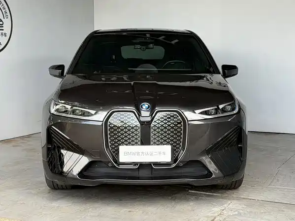 BMW iX 2023