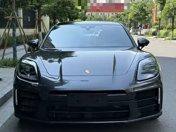 Porsche Panamera 2024
