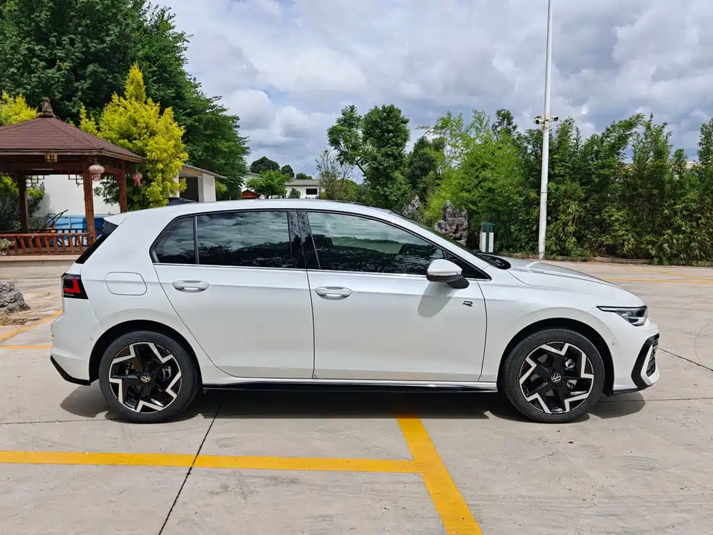 Volkswagen Golf 2026