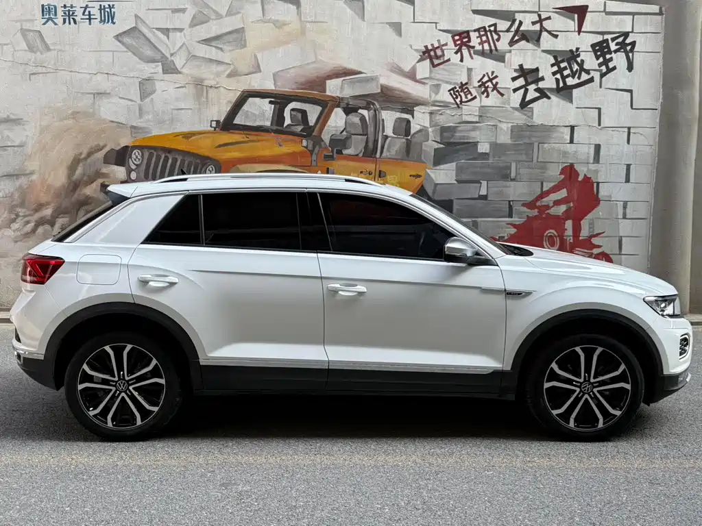 Volkswagen T-Roc 2022 — фото 7