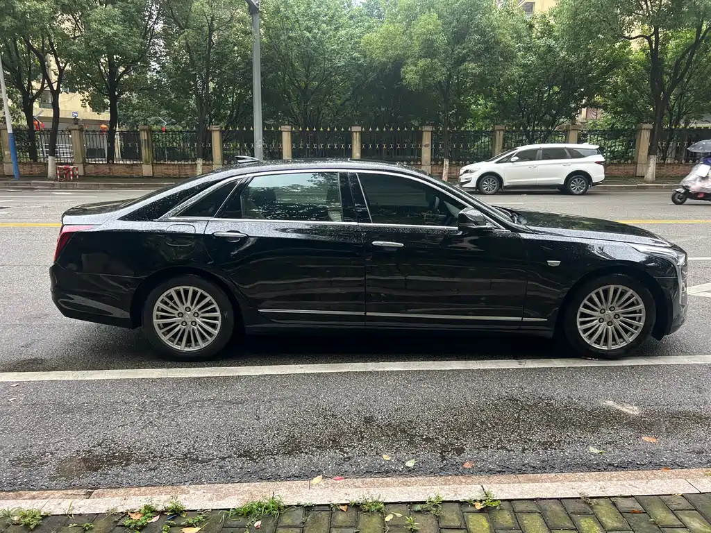 Cadillac CT6 2021 — фото 13