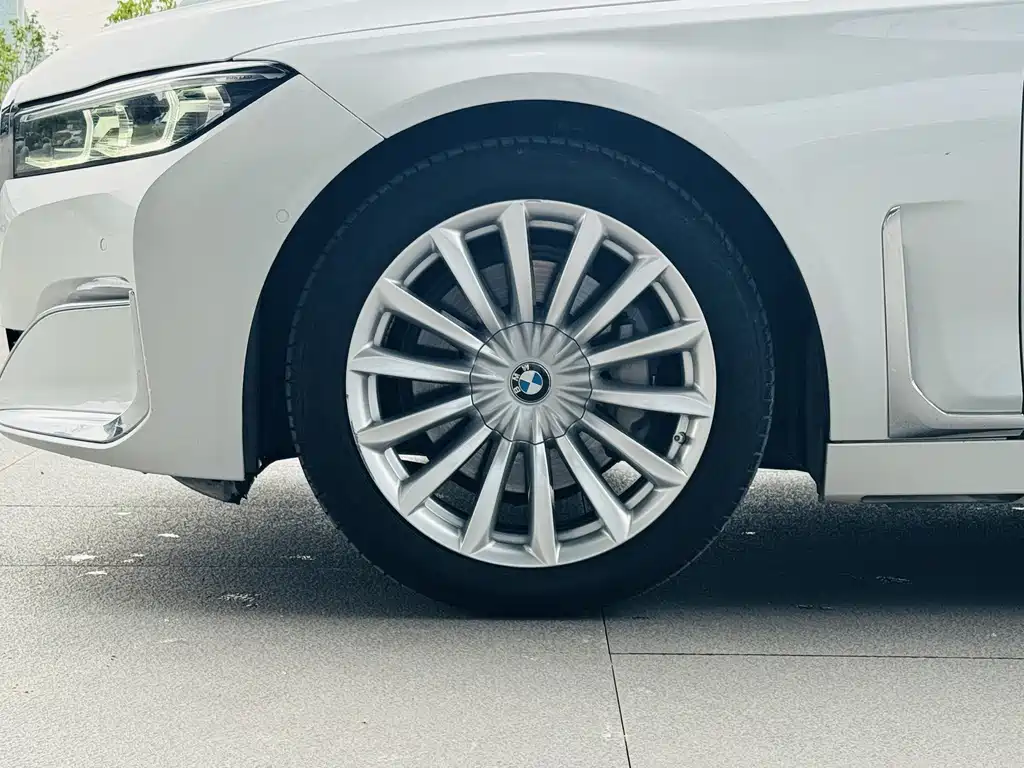 BMW 7 Series 2022 — фото 11