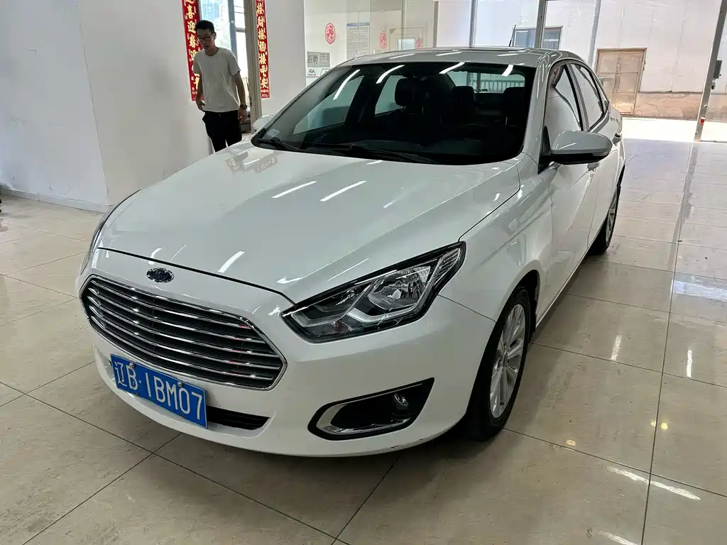 Ford Escort 2016