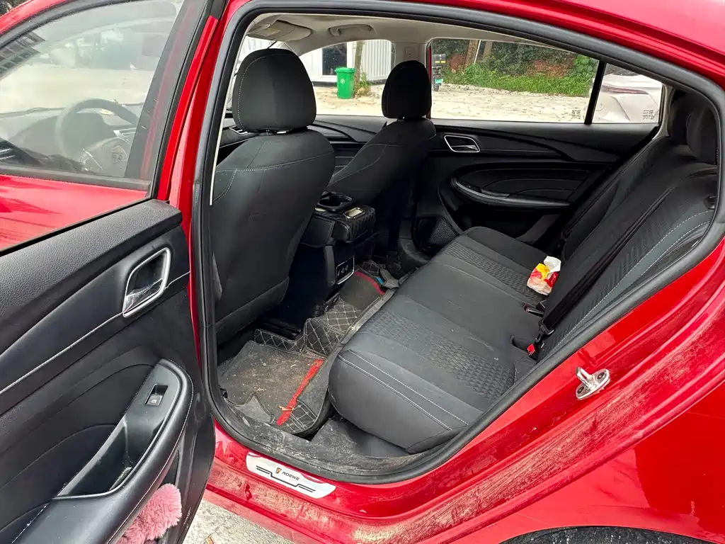 Roewe i5 2019