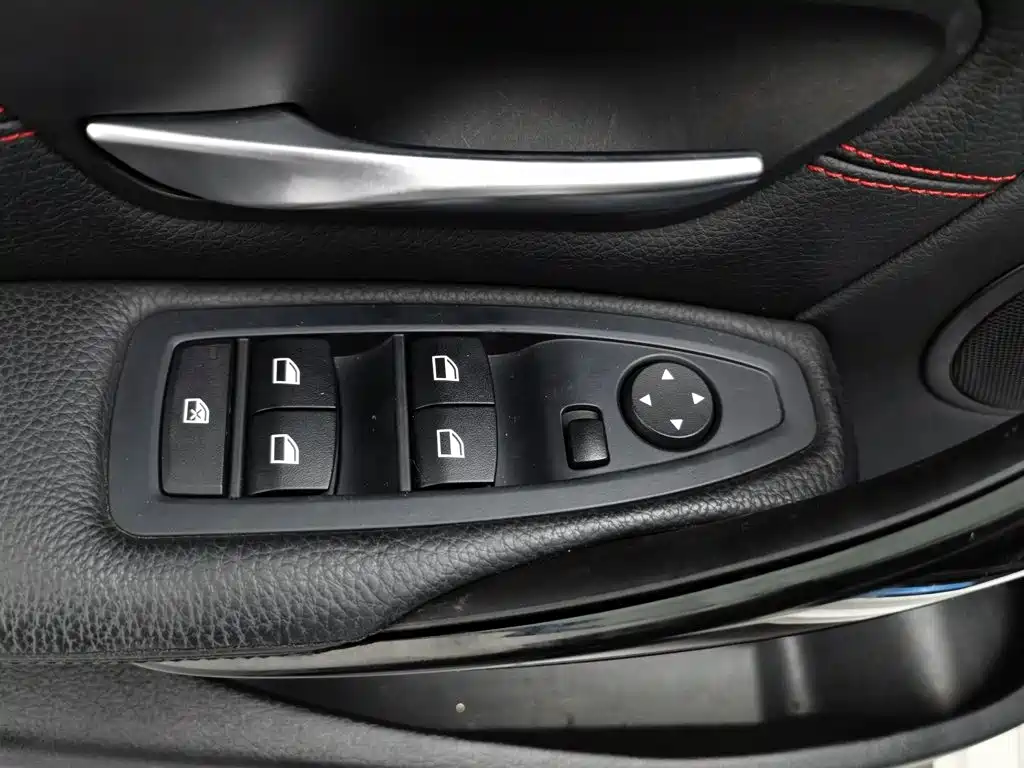 BMW 3 Series 2014 — фото 9