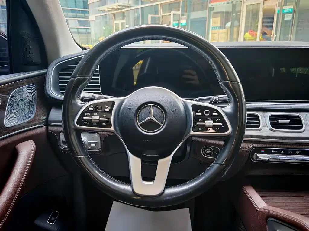 Mercedes-Benz GLS 2021 — фото 18